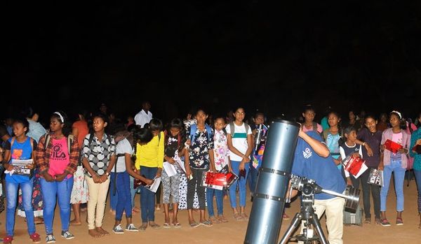 Twinkle Away - Star Seekers 2020